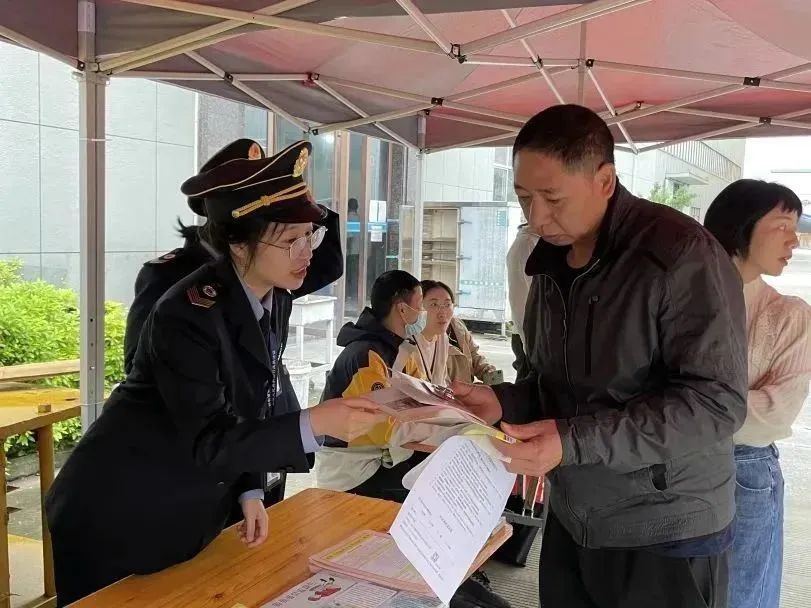 浙江百茂板業有限公司,竹膠板,車箱地板,磚機托板,建筑模板