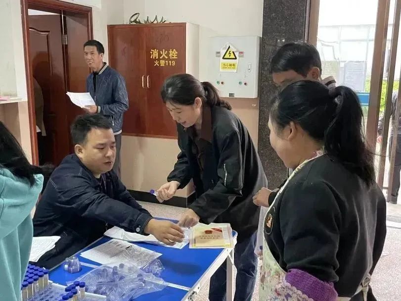 浙江百茂板業有限公司,竹膠板,車箱地板,磚機托板,建筑模板